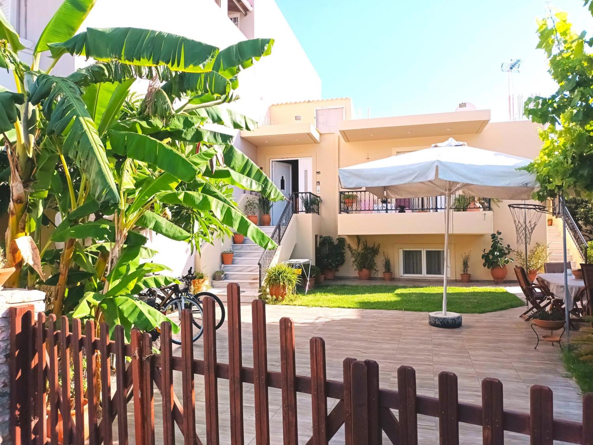 Family Yard House Kos Apartment Luaran gambar